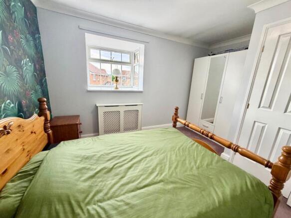 2 bed Semi-Detached for sale Image 6