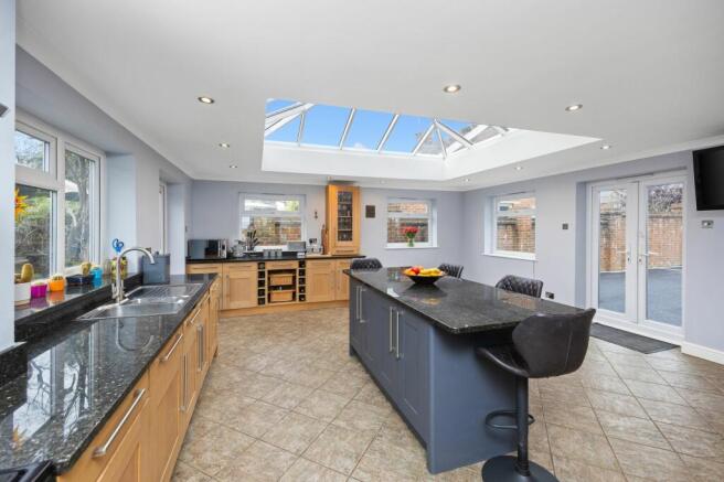 Kitchen/Breakfast