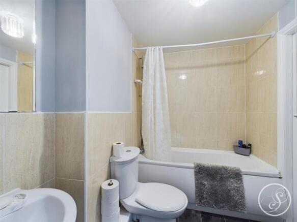 2 bed Not Specified for sale Image 7