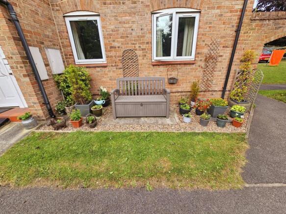 2 bed Flat for sale Image 9