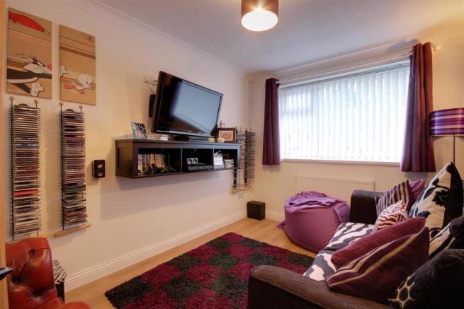 Day room/Bedroom 4