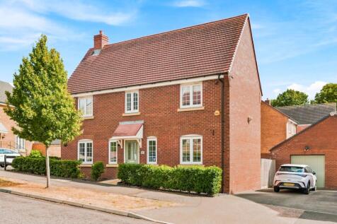 Aylesbury Drive, Houghton Regis, LU5