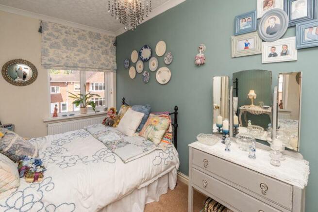 BEDROOM 2