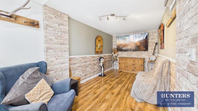 Living Room/Bedroom 4