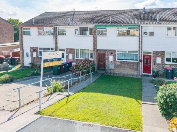 3-bed terraced on Mason Drive, Swallownest, Sheffield, £140,000