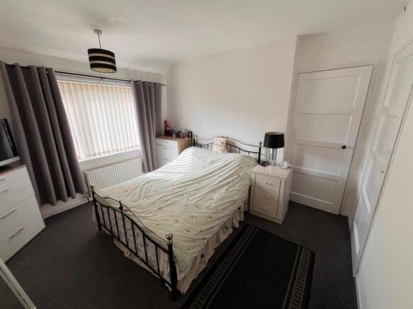 3 bed Semi-Detached for sale Image 11