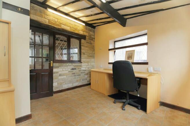 3 bed House for sale Image 6