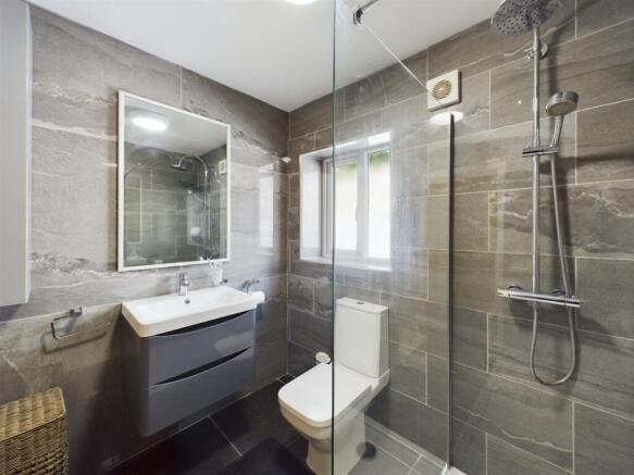4 bed Semi-Detached for sale Image 11
