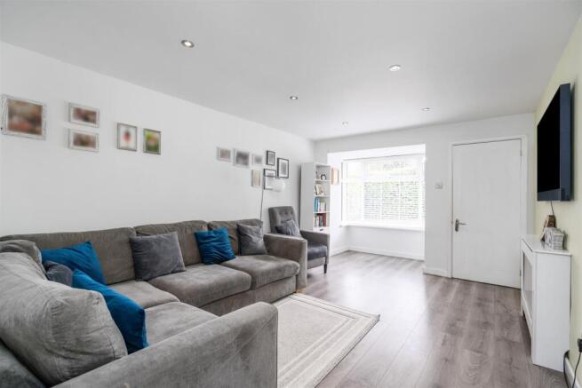 7 Sevington Close_7.jpg