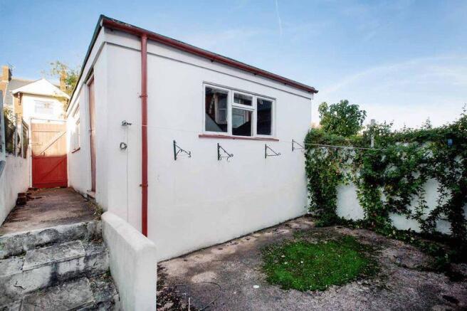 Garden/Garage