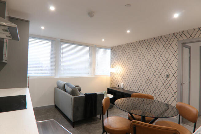 1 bed Flat to rent Image 5
