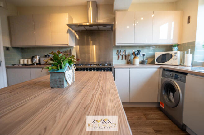 3 bed Semi-Detached for sale Image 5