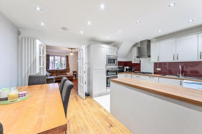 Kitchen/Dining Area
