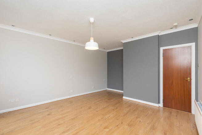 2-1 32 St Ninian Terrace G5 0RJ-7
