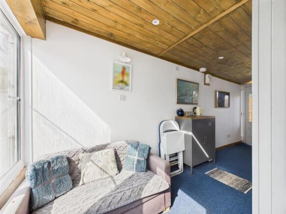 Self Contained Annex