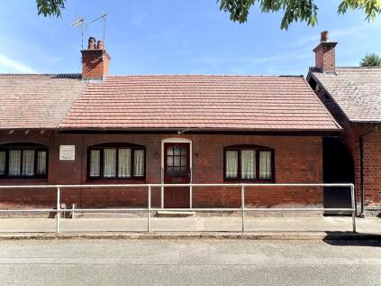 Lewis Street, Bilston, WV14 7LZ