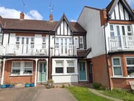 36 Woodfield Villas, Woodfield Road, Leigh-on-sea SS9 1EL