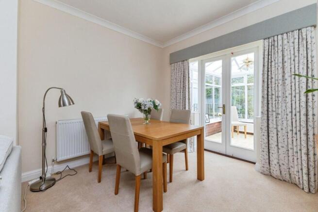 4 bed Semi-Detached for sale Image 8