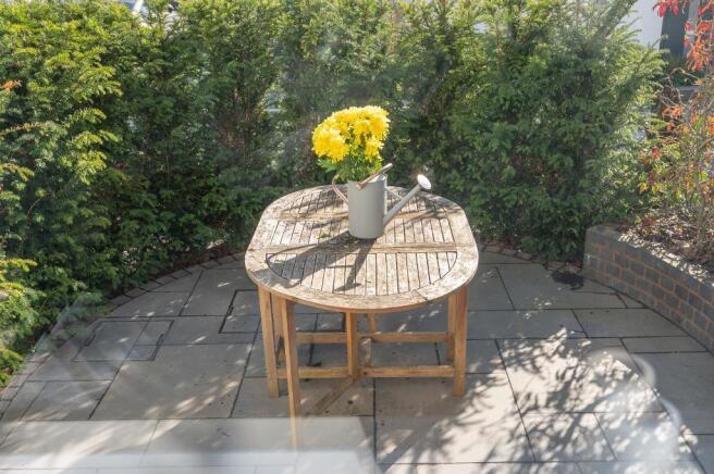 Courtyard garden