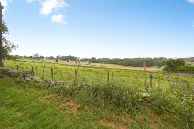 3 bed Terraced for sale Image 12
