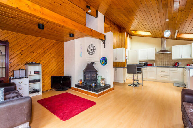 Kitchen/Family Ro...