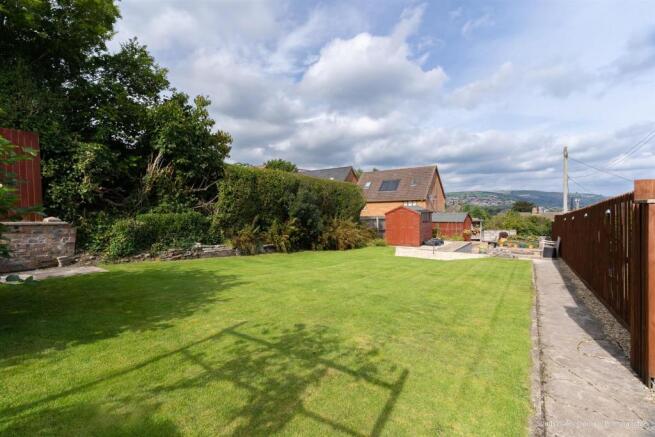 14 Corbett Crescent, Caerphilly-SWPP-WEB-16.jpg