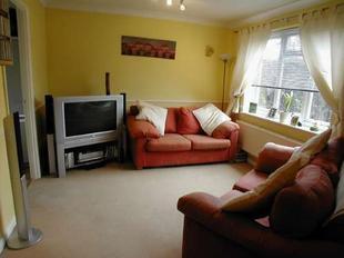 LOUNGE: