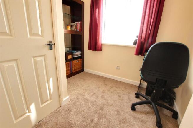 2 bed Flat for sale Image 10