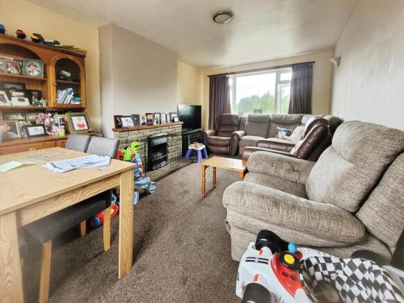 3 bed Terraced for sale Image 4