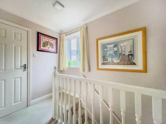 3 bed Detached for sale Image 11