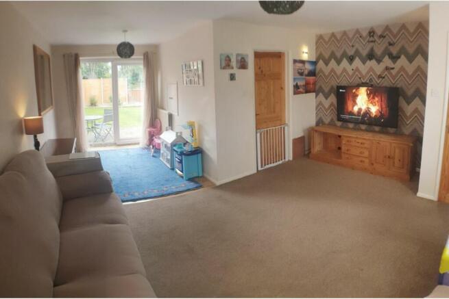 Lounge/Dining Room