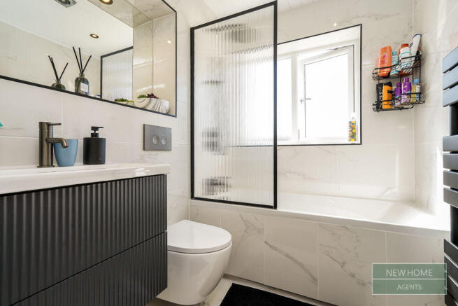 3 bed Semi-Detached for sale Image 12