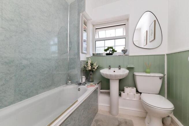 3 bed Semi-Detached for sale Image 10