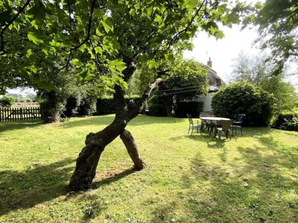 Cottage Garden 1.jpg