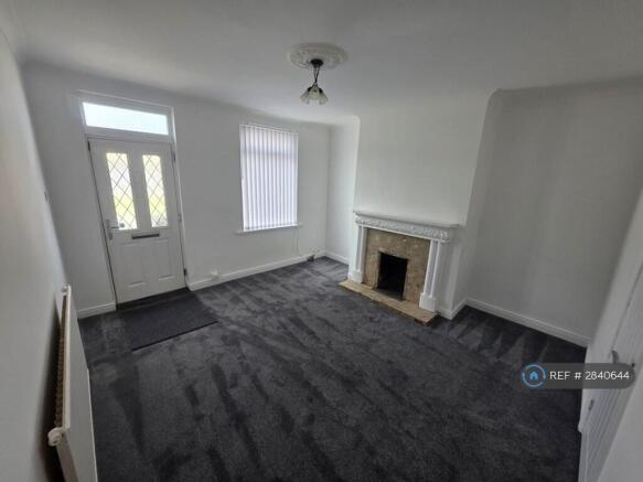 3 bed End of Terrace to rent Image 4