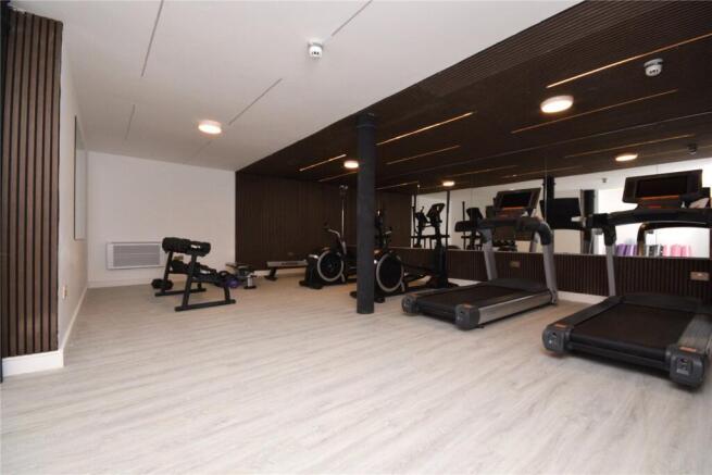 1 bed Apartment to rent Image 9