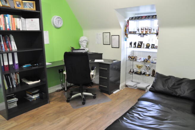 Photo 9