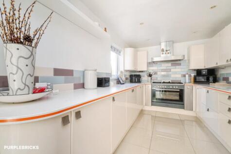 Sunnybanks, Saltash, PL12