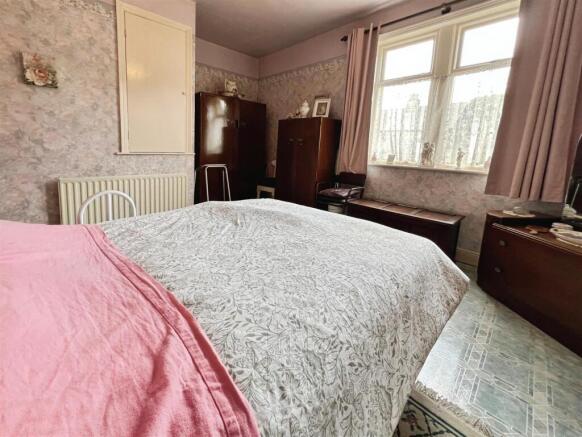 2 bed Semi-Detached for sale Image 10
