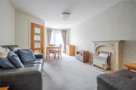 Elliot Court, High Street North, Dustable, LU6