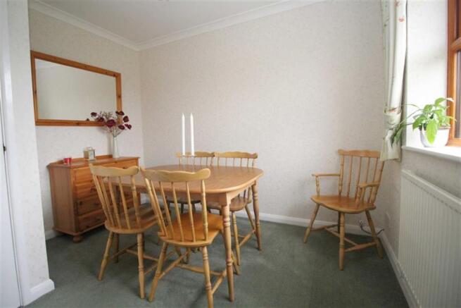 DINING ROOM / BEDROO