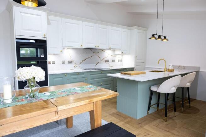Kitchen diner