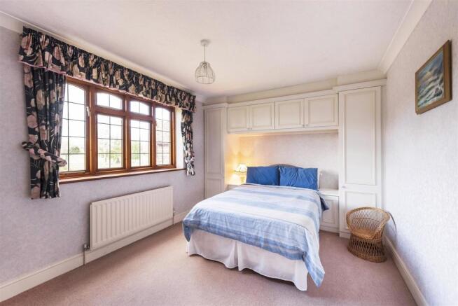 2 Oast Lane, TN10 3AQ  015.jpg