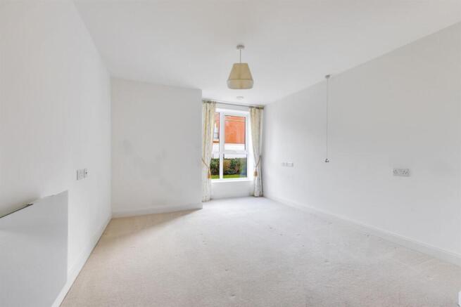 09-f6d8PFMCSR 23 Birch Place-40-medium.jpg