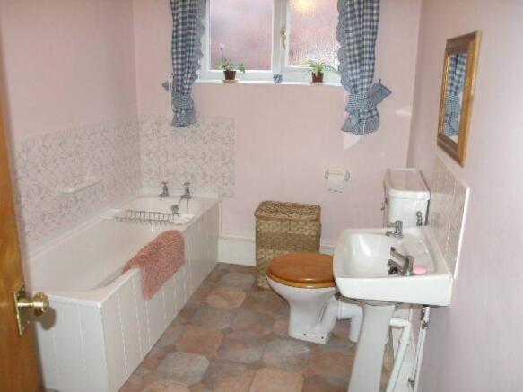 Photo 8