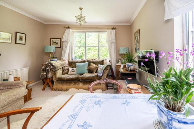 Sitting/Dining Room