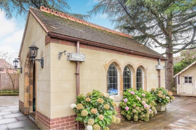 Summer House