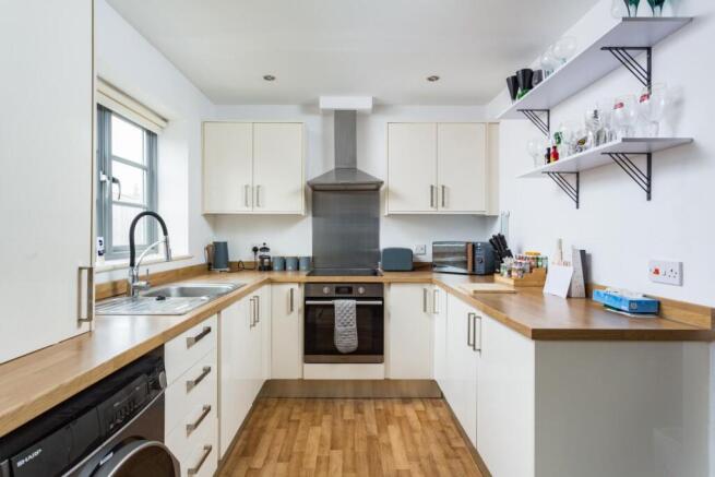 3 bed End of Terrace for sale Image 4