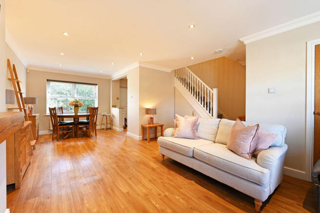 3 bed Terraced for sale Image 6