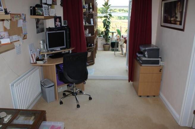 DINING ROOM/STUDY